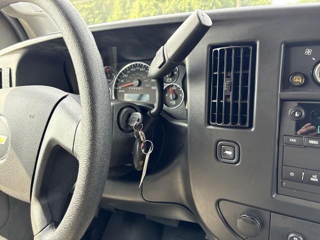 2025 Chevrolet Express Passenger LT