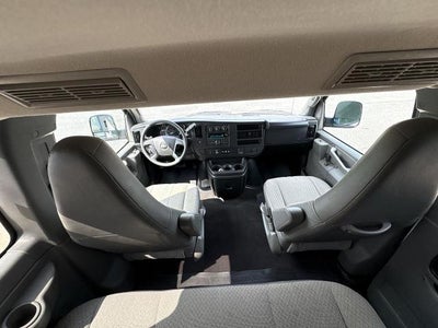 2025 Chevrolet Express Passenger LT