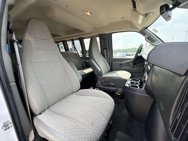 2025 Chevrolet Express Passenger LT