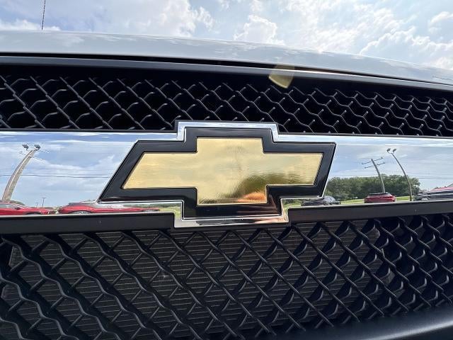 2025 Chevrolet Express Passenger LT