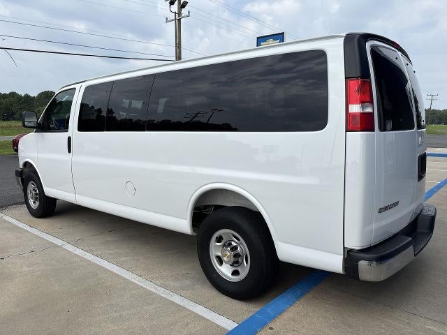 2025 Chevrolet Express Passenger LT
