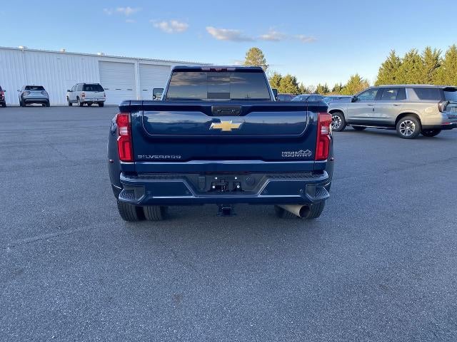 2022 Chevrolet Silverado 3500 HD High Country
