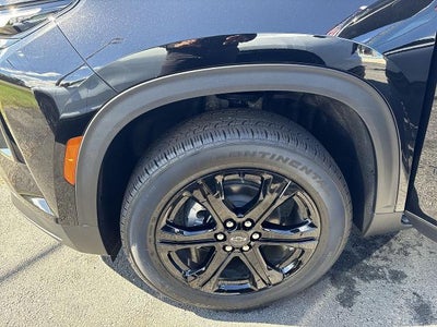 2027 Chevrolet Traverse FWD LT