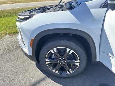2027 Chevrolet Traverse FWD LT
