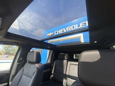 2023 Chevrolet Suburban RST