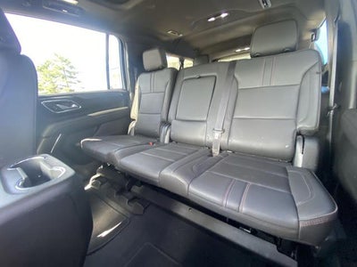 2023 Chevrolet Suburban RST