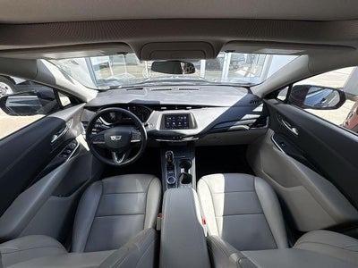 2021 Cadillac XT4 FWD Premium Luxury