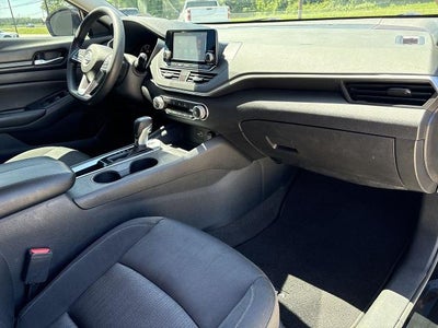 2022 Nissan Altima 2.5 S