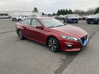 2022 Nissan Altima 2.5 SV