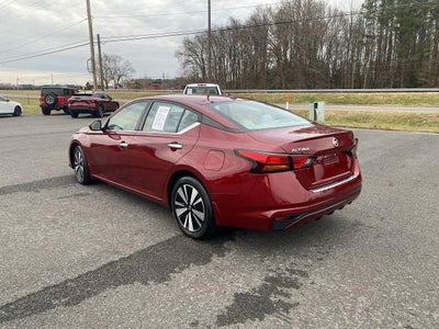 2022 Nissan Altima 2.5 SV