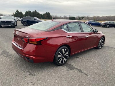 2022 Nissan Altima 2.5 SV