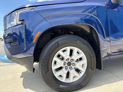 2023 Nissan Frontier SV