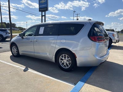 2024 Chrysler Pacifica Touring L