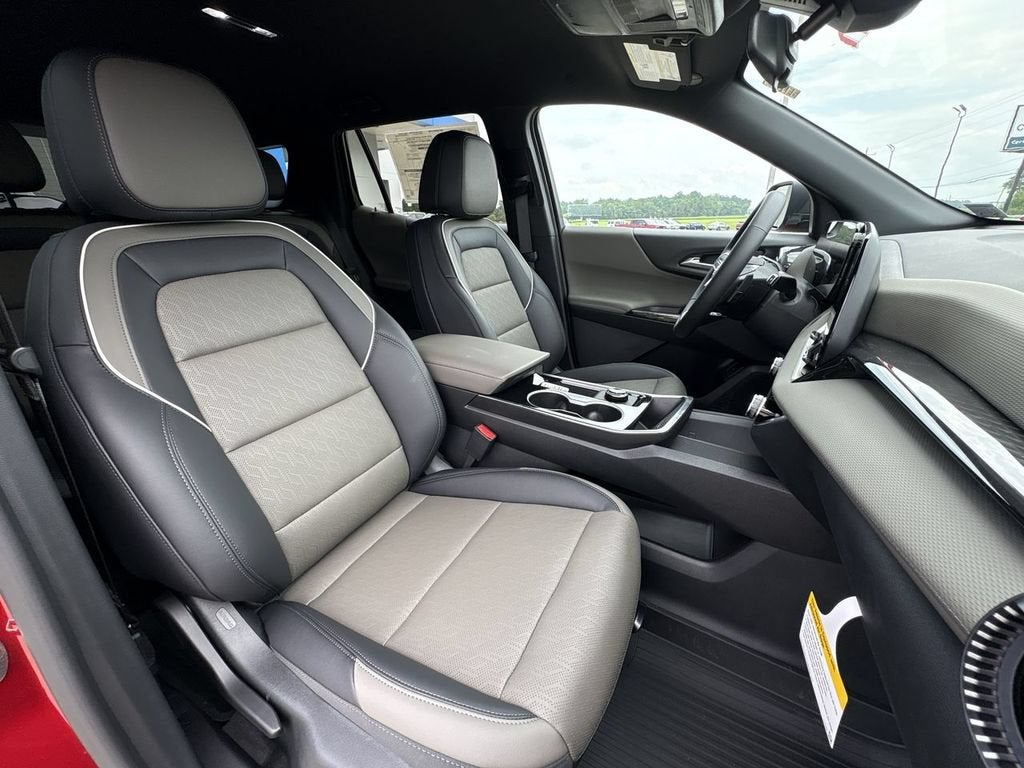 2027 Chevrolet Equinox FWD LT
