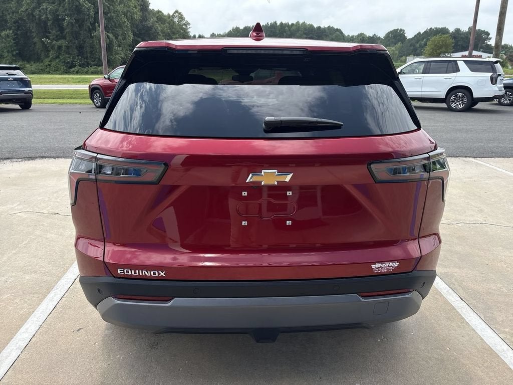2027 Chevrolet Equinox FWD LT