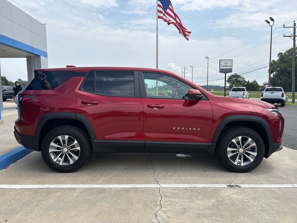 2027 Chevrolet Equinox FWD LT