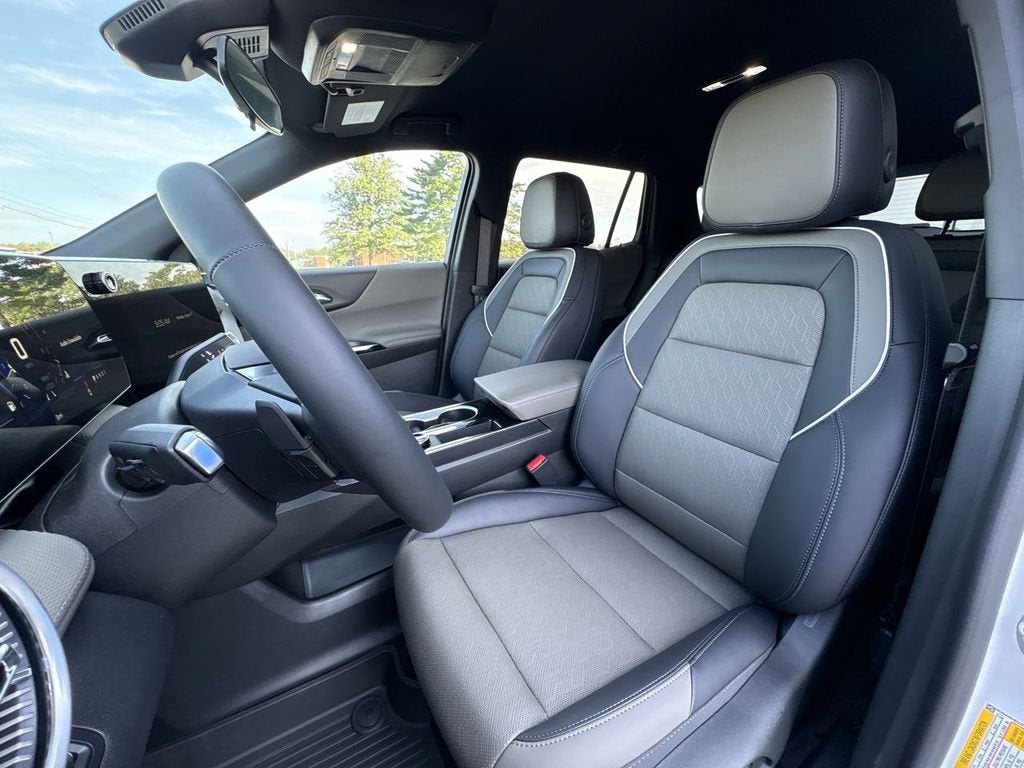 2027 Chevrolet Equinox FWD LT