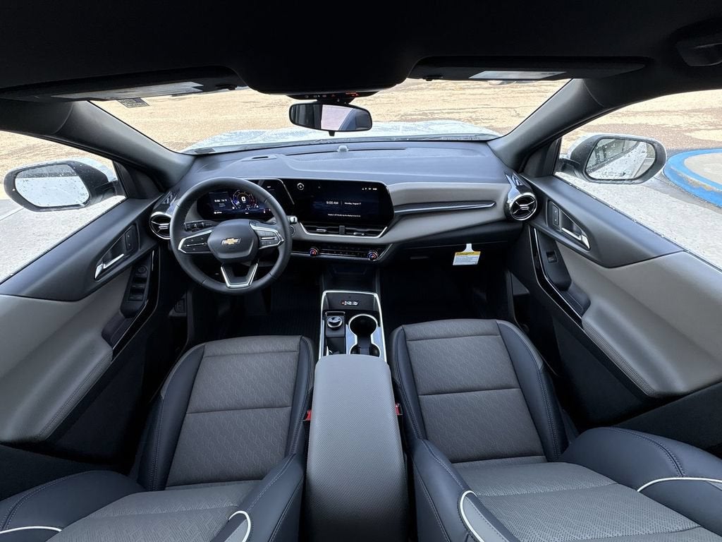 2027 Chevrolet Equinox FWD LT