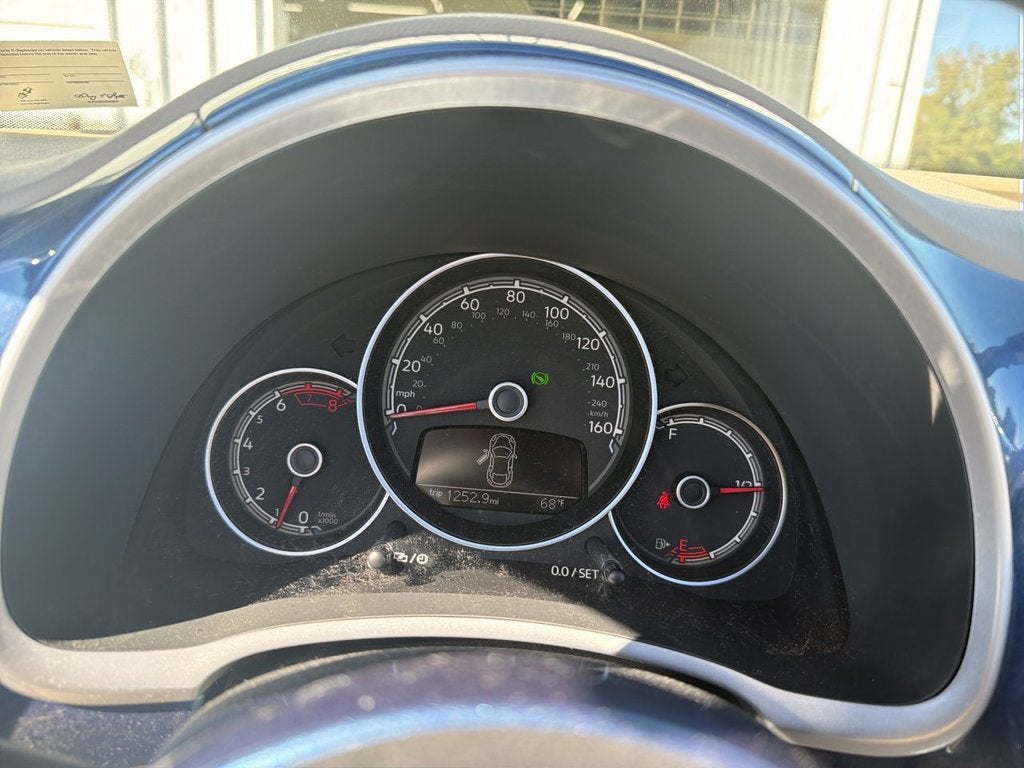 2019 Volkswagen Beetle Convertible Base