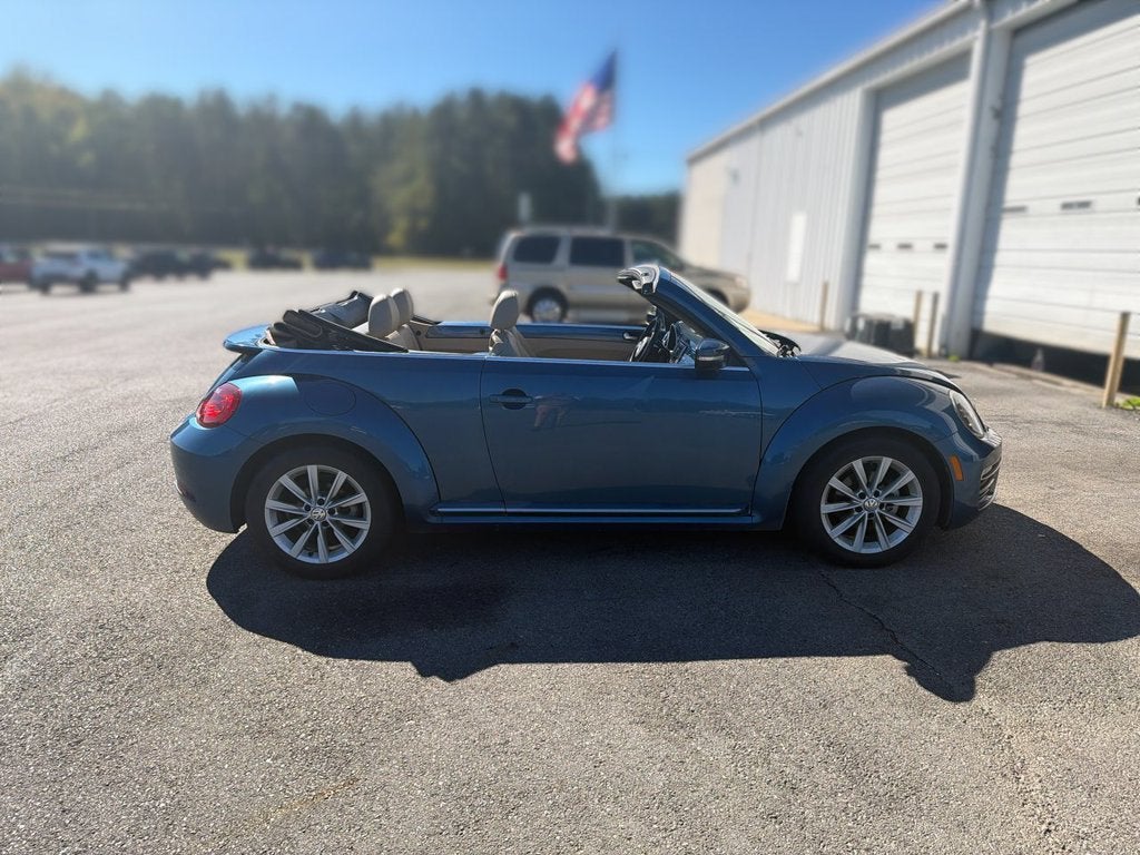 2019 Volkswagen Beetle Convertible Base