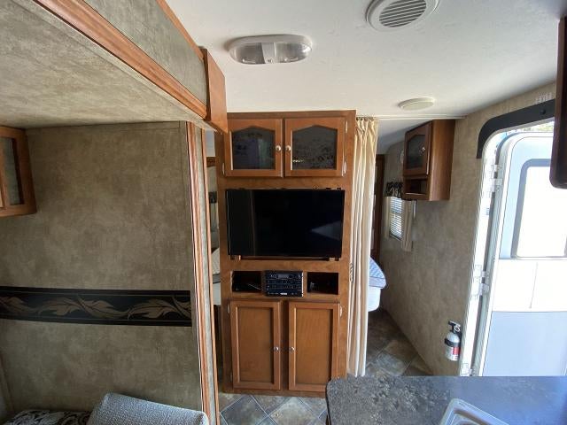 2013 KEYSTONE PASSPORT ULTRA LITE SERIES M-3220 BH