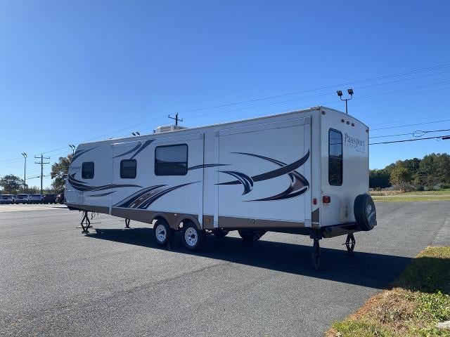2013 KEYSTONE PASSPORT ULTRA LITE SERIES M-3220 BH
