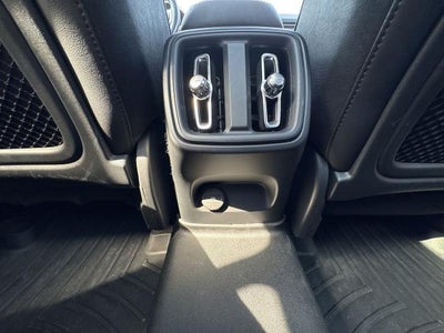 2019 Volvo XC40 R-Design