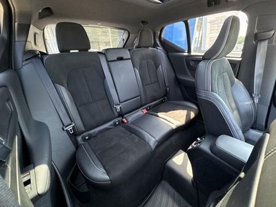 2019 Volvo XC40 R-Design