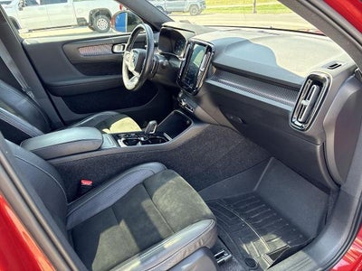 2019 Volvo XC40 R-Design