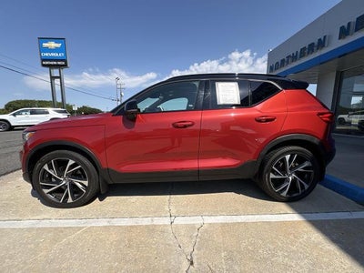 2019 Volvo XC40 R-Design